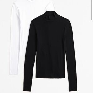 Abercrombie & Fitch Women's Long-Sleeve Featherweight Rib Tuckable Mockneck Top
